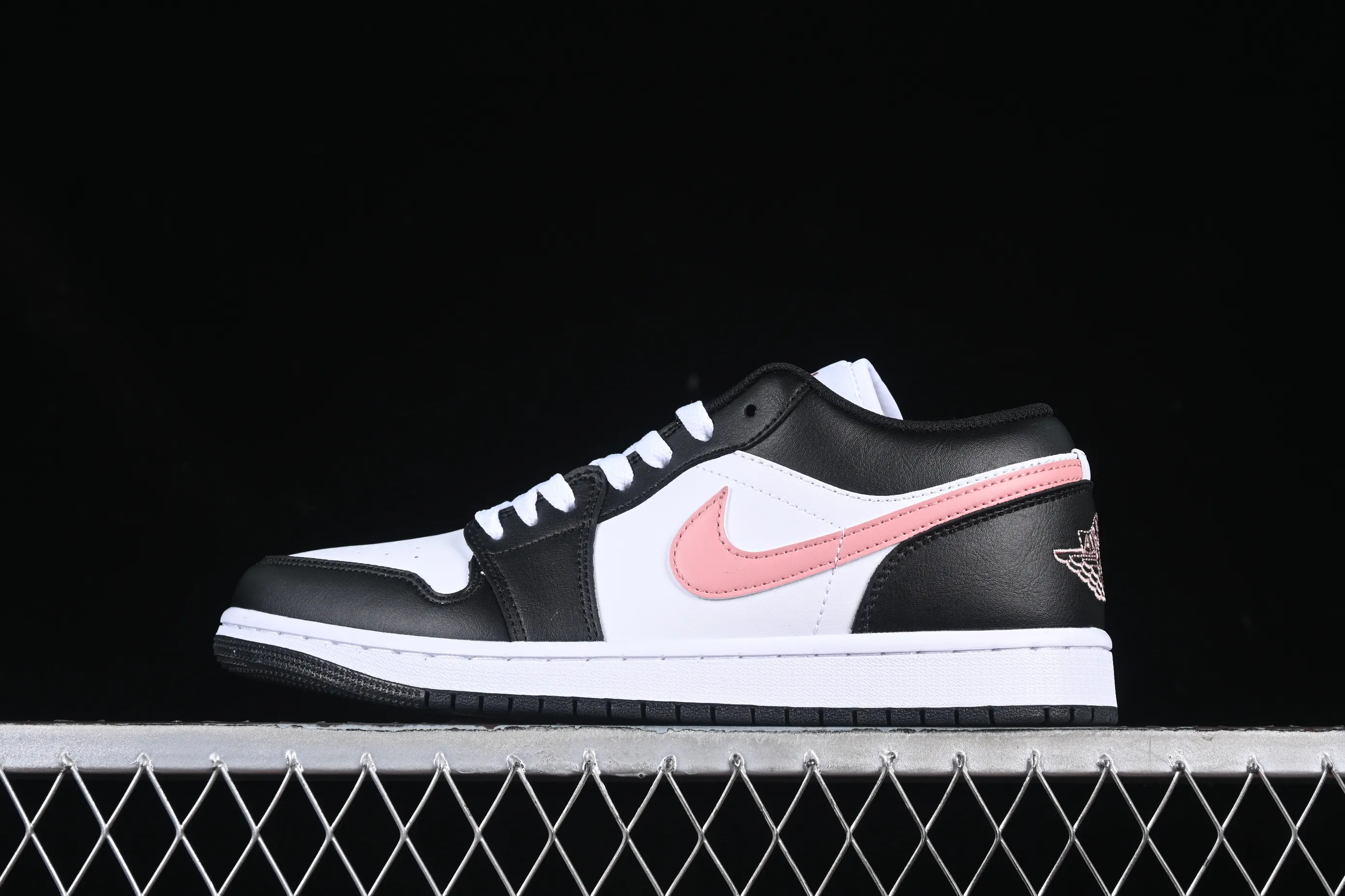 All categories Air Jordan Jordan series basketball shoes Air Jordan 1 Low Air Jordan 1 Low AJ1 Joe 1 black and white low-top cultural and leisure sports sneakers 553558-165